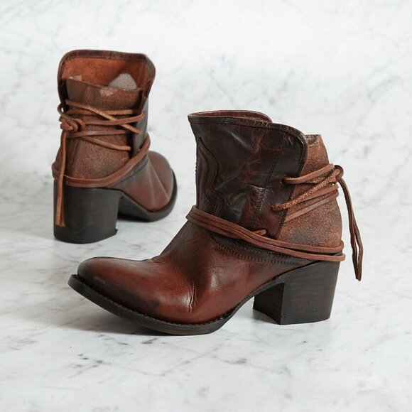 Freebird by Steven Casey - Distressed Leather Ankle Boot - Women's Size 9 - Picture 3 of 3